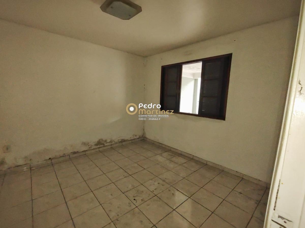 Casa à venda com 5 quartos, 190m² - Foto 10