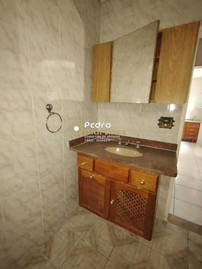 Casa à venda com 5 quartos, 190m² - Foto 16