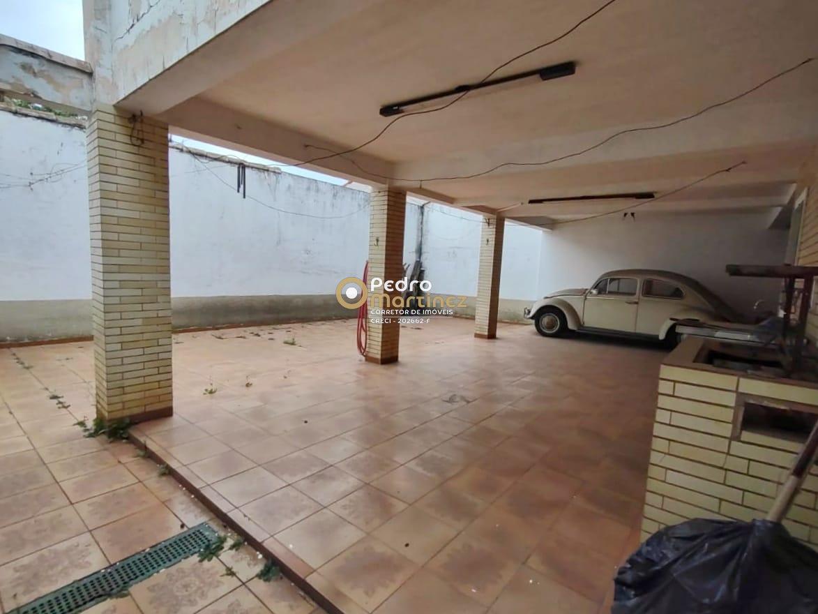 Casa à venda com 3 quartos, 217m² - Foto 28