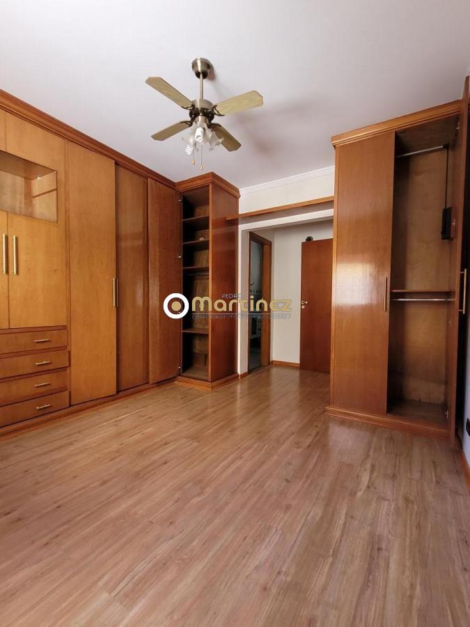 Casa à venda com 3 quartos, 270m² - Foto 26