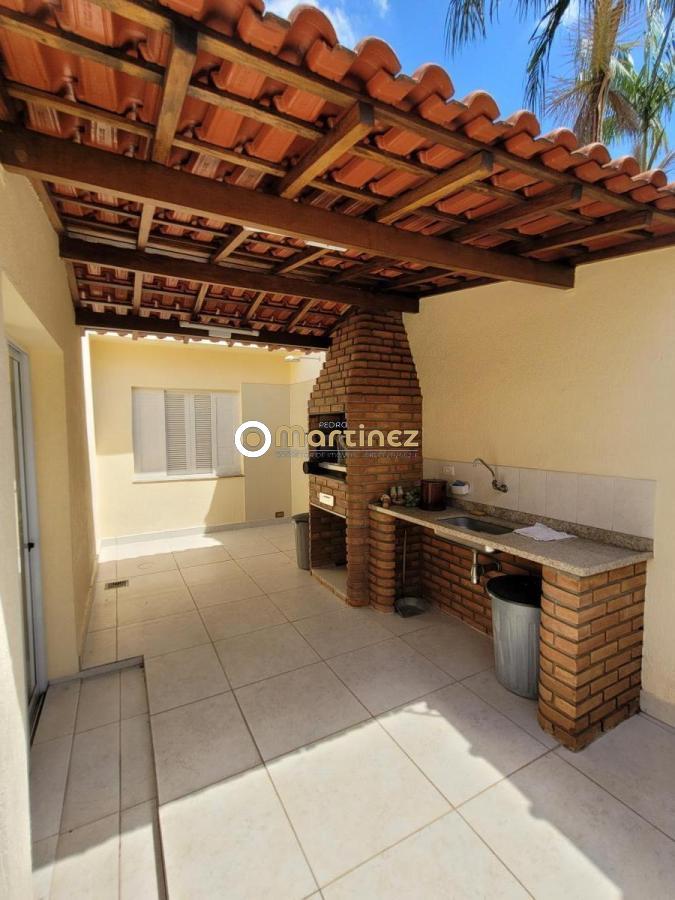 Casa à venda com 3 quartos, 270m² - Foto 32