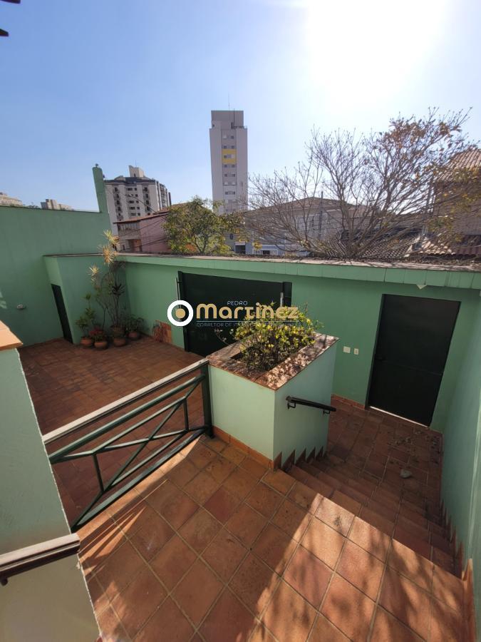 Sobrado à venda com 3 quartos, 400m² - Foto 2