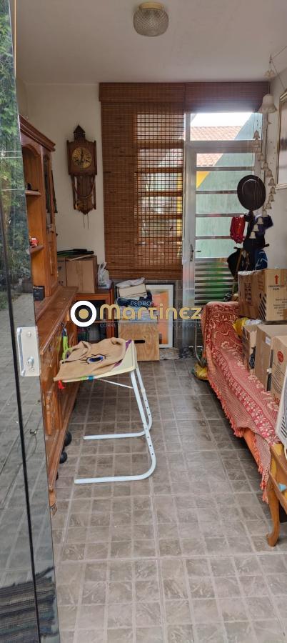 Casa à venda com 3 quartos, 90m² - Foto 2