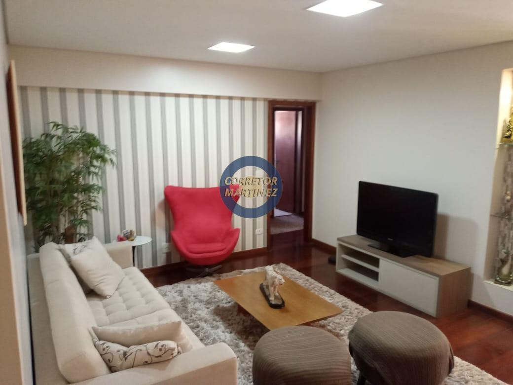 Apartamento para alugar com 3 quartos, 130m² - Foto 1