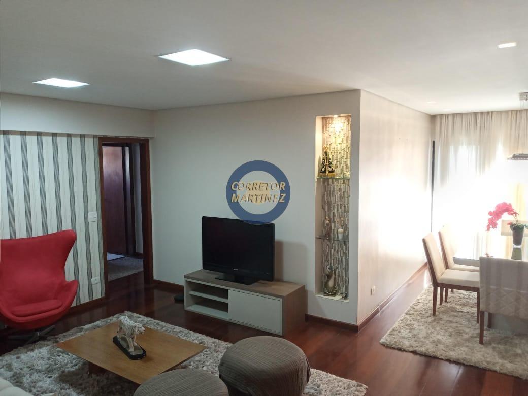 Apartamento para alugar com 3 quartos, 130m² - Foto 2