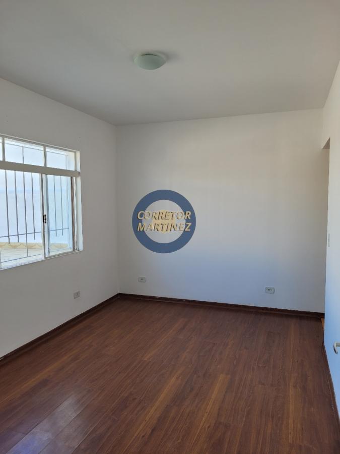 Casa à venda com 3 quartos, 100m² - Foto 4