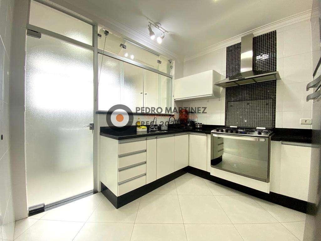 Apartamento à venda com 3 quartos, 134m² - Foto 4