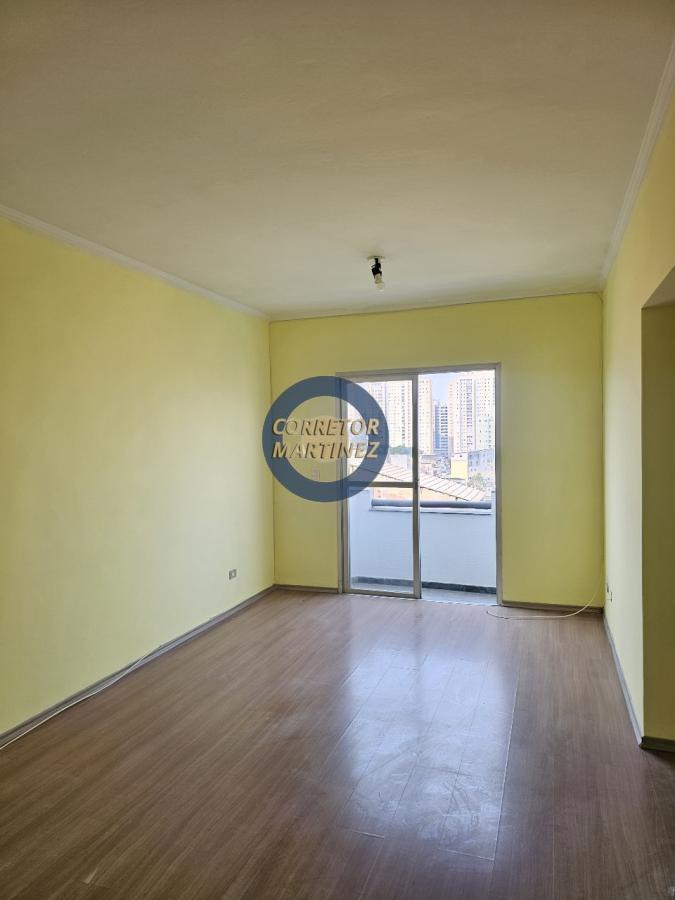 Apartamento à venda com 2 quartos, 70m² - Foto 4