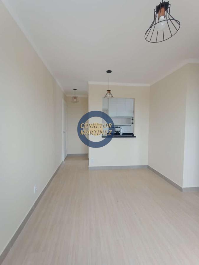 Apartamento à venda com 2 quartos, 45m² - Foto 3