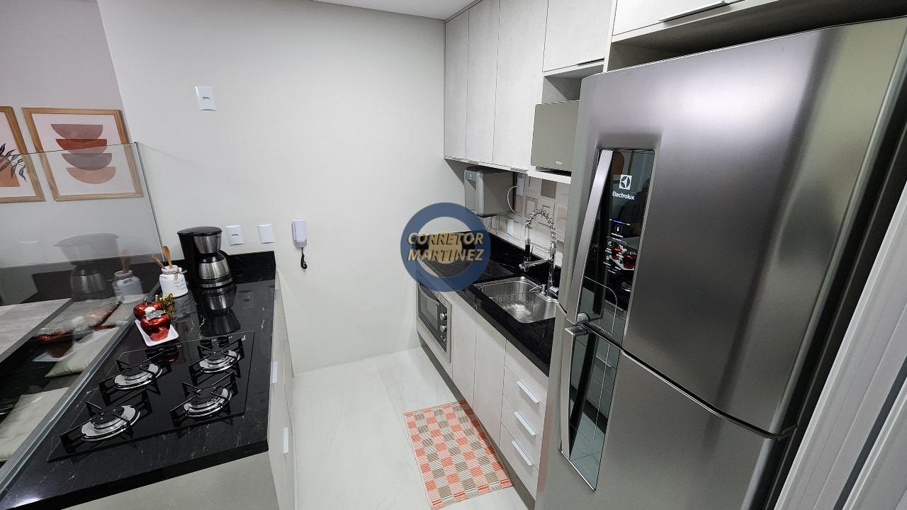 Apartamento à venda com 2 quartos, 66m² - Foto 4