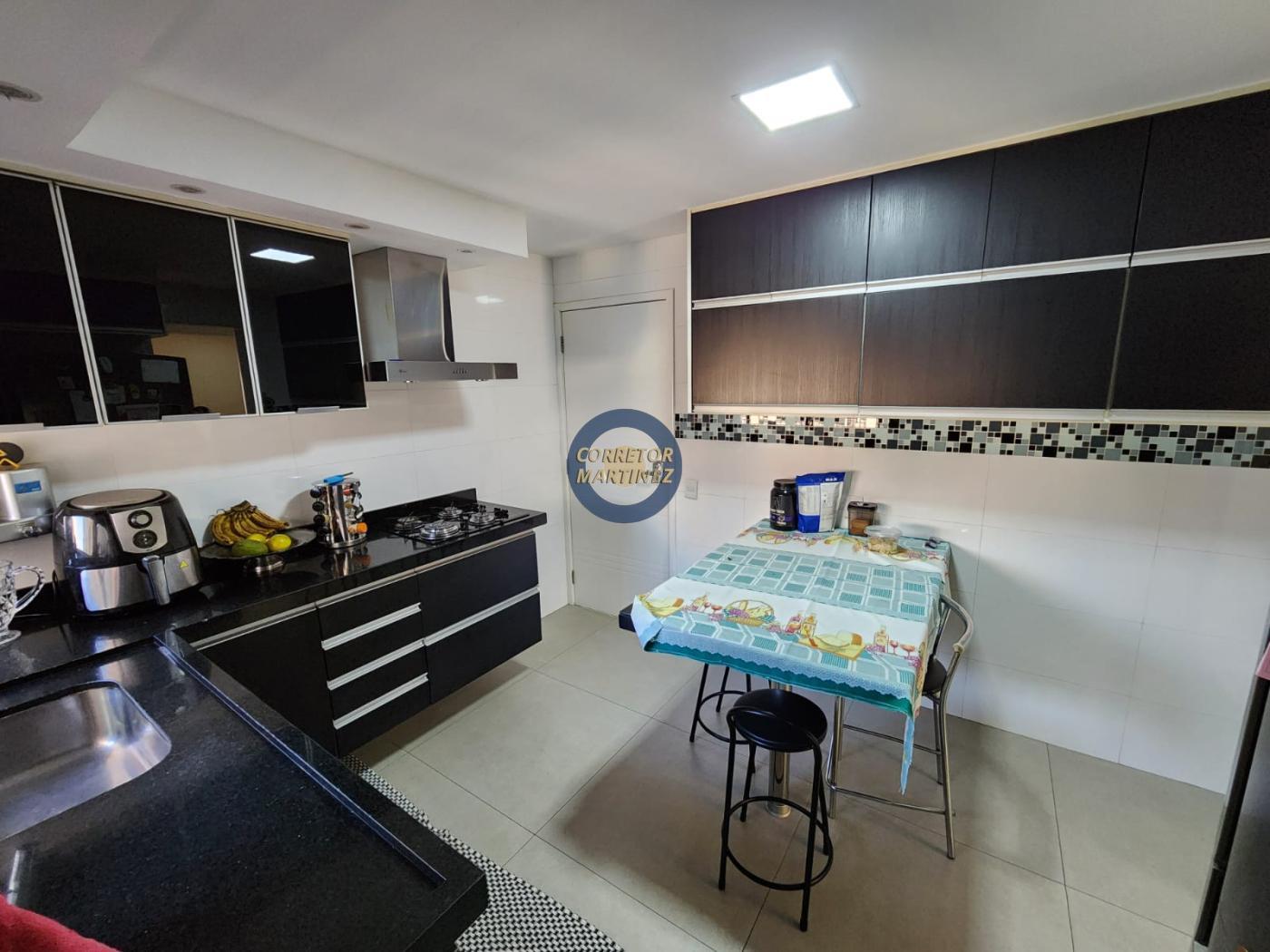 Apartamento à venda com 3 quartos, 134m² - Foto 7