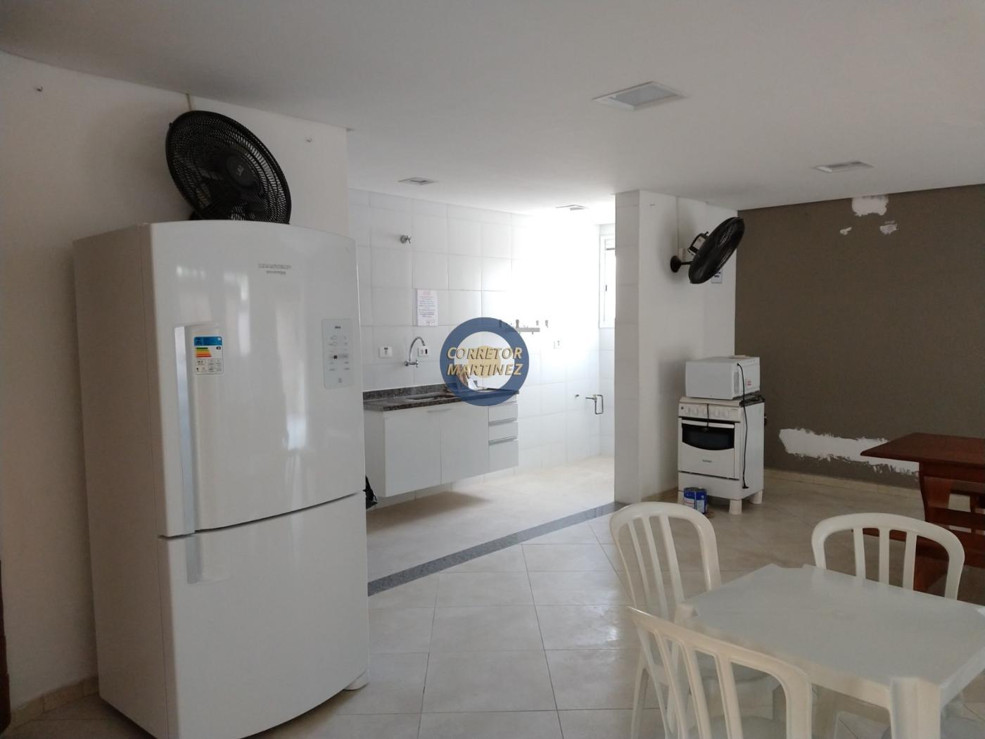 Apartamento à venda com 3 quartos, 70m² - Foto 2