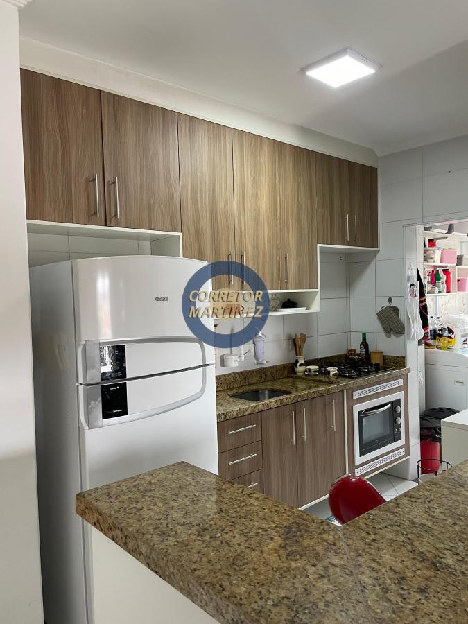 Apartamento à venda com 3 quartos, 70m² - Foto 1