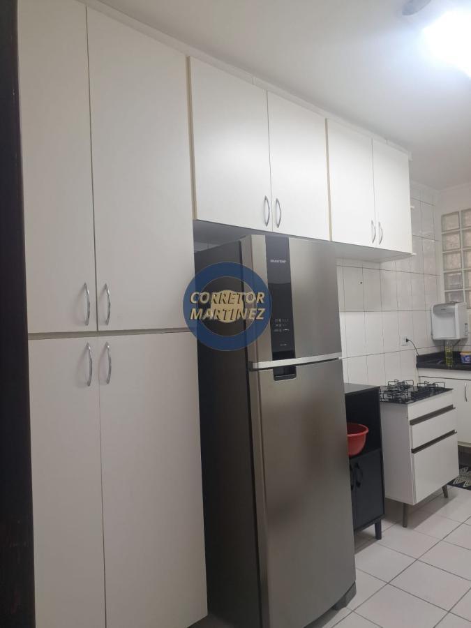 Apartamento para alugar com 2 quartos, 72m² - Foto 2